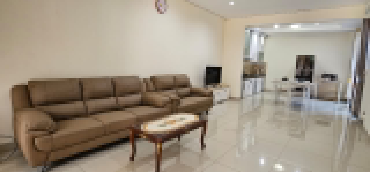 Rumah Disewakan Fully Furnished di Cluster Cosmo Lippo Cikarang
